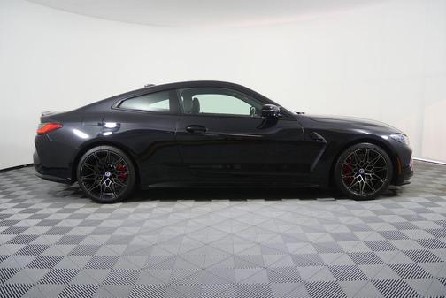 Black Sapphire Metallic 2022 BMW M4 Competition