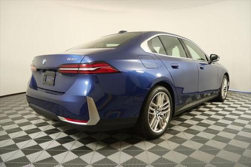 2024 BMW 530 i xDrive