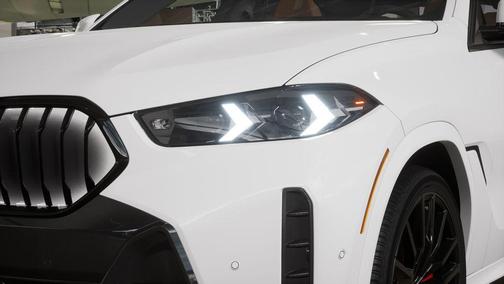 2026 BMW X6 xDrive40i