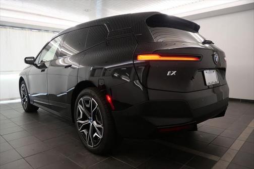 2025 BMW iX xDrive50