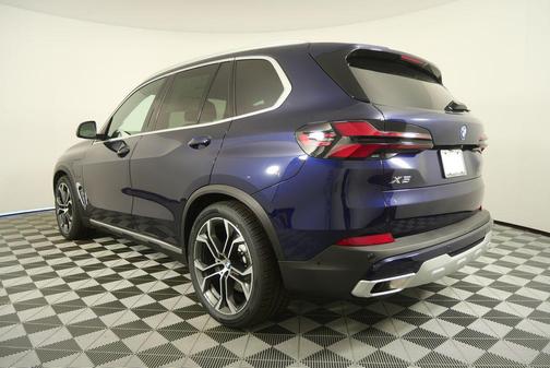 2026 BMW X5 PHEV xDrive50e