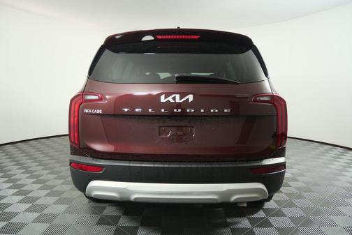 2022 Kia Telluride LX