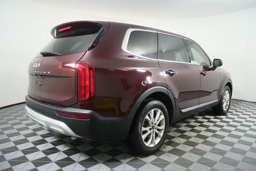 2022 Kia Telluride LX
