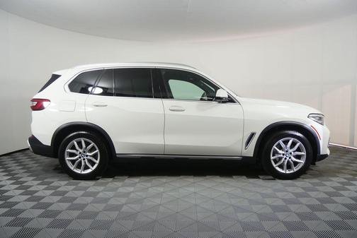 Alpine White 2020 BMW X5 xDrive40i