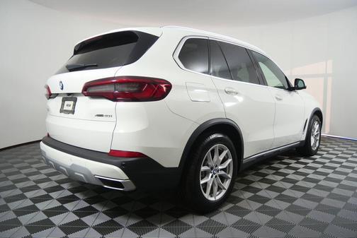 Alpine White 2020 BMW X5 xDrive40i