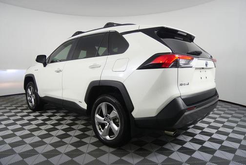 2020 Toyota RAV4 Hybrid SE