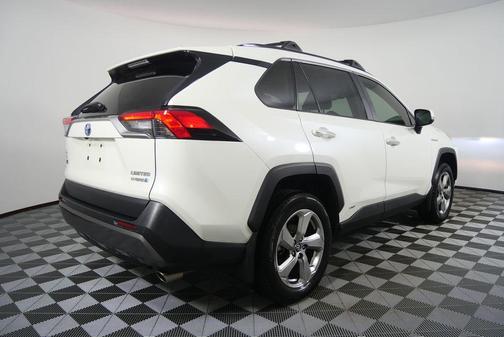 2020 Toyota RAV4 Hybrid SE