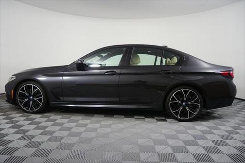 2022 BMW 530 i