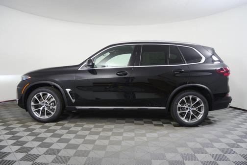 Black Sapphire Metallic 2026 BMW X5 xDrive40i