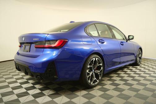 Portimao Blue Metallic 2026 BMW 330 330i