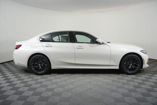 Mineral White Metallic 2026 BMW 330 xDrive NA