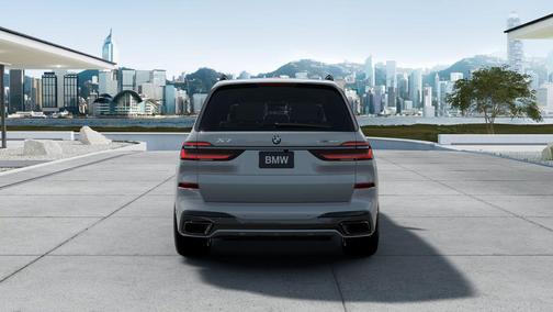 Brooklyn Grey Metallic 2027 BMW X7 xDrive40i