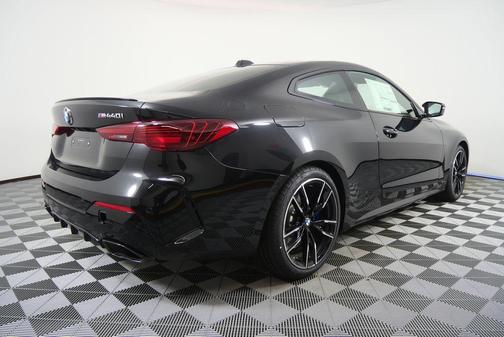 2026 BMW M440 i