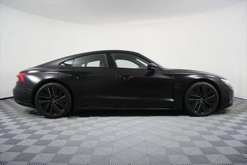 2022 Audi e-tron GT Prestige
