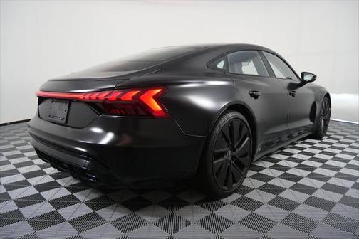2022 Audi e-tron GT Prestige