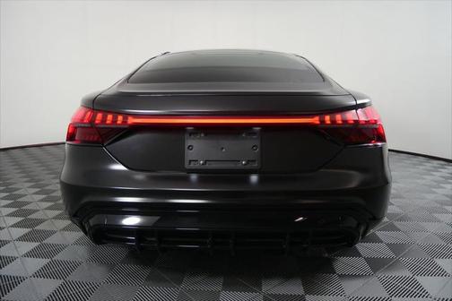 2022 Audi e-tron GT Prestige