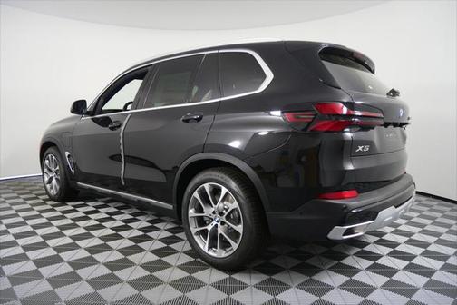2026 BMW X5 PHEV xDrive50e