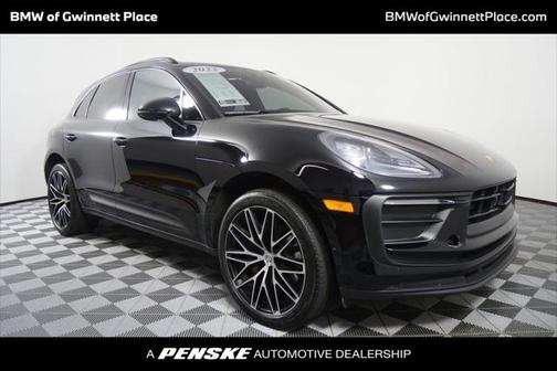 2022 Porsche Macan Base