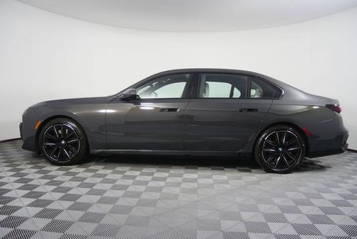 2023 BMW 760 i xDrive