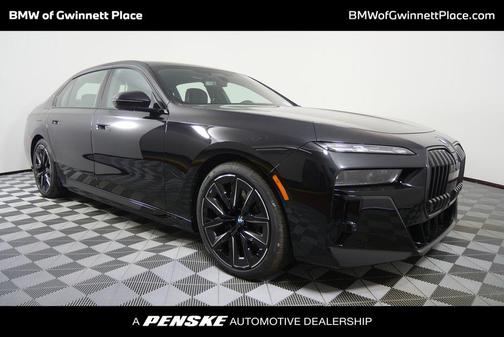 2026 BMW 750e i xDrive