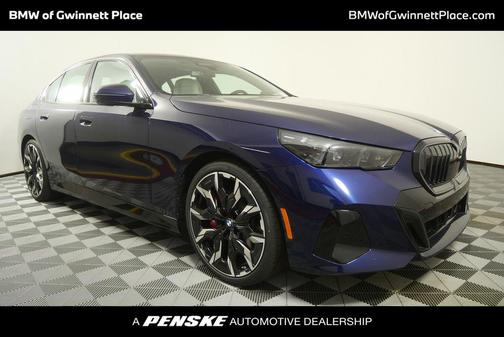 Tanzanite Blue II Metallic 2026 BMW 530 530i