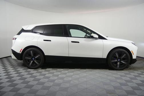 2024 BMW iX xDrive50