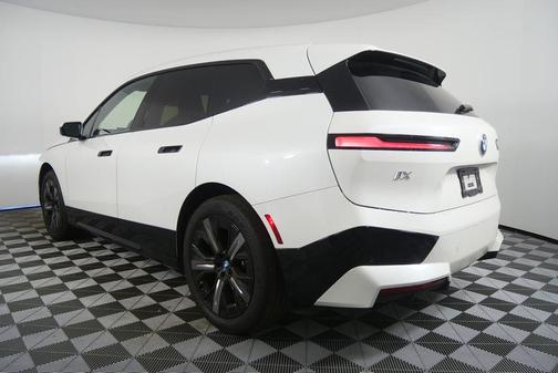 2024 BMW iX xDrive50