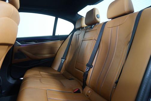 2023 BMW 540 i xDrive