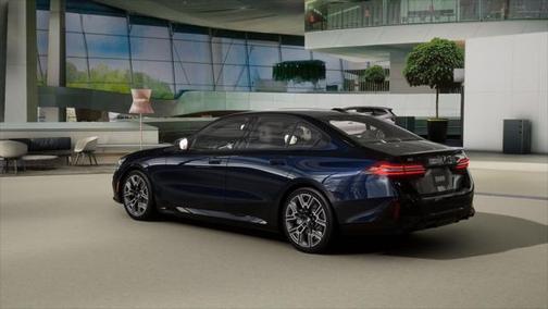 2025 BMW i5 M60