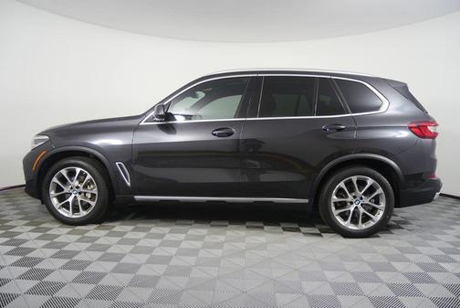 Dark Graphite Metallic 2023 BMW X5 xDrive40i