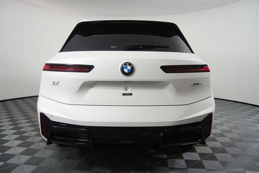 2026 BMW iX xDrive60