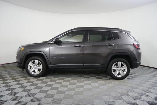 Granite Crystal Metallic Clearcoat 2022 Jeep Compass Latitude