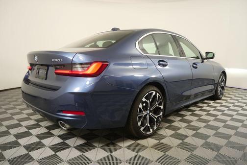 2025 BMW 330 330i