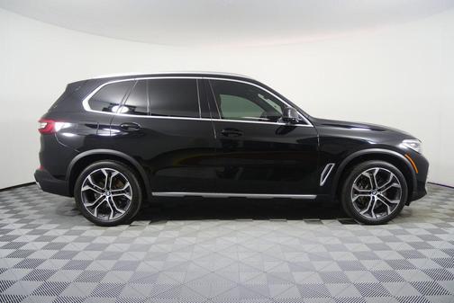 Jet Black 2022 BMW X5 sDrive40i