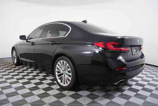 2023 BMW 530 i