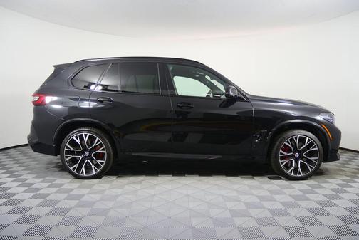 2022 BMW X5 M Base