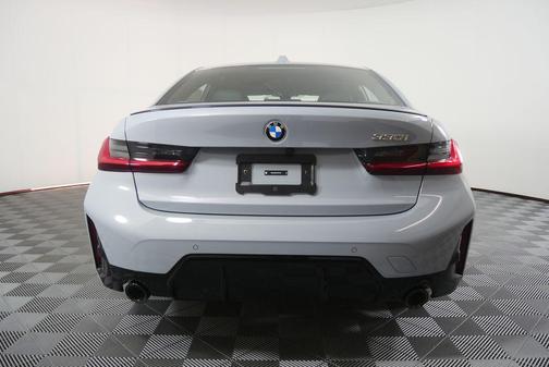 Brooklyn Grey Metallic 2026 BMW 330 330i