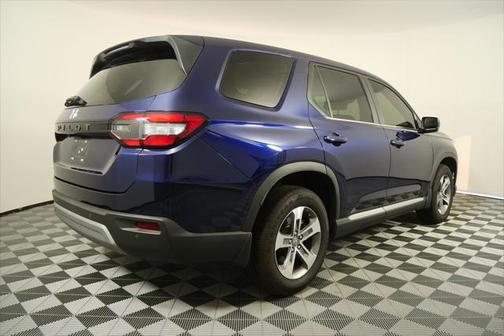2023 Honda Pilot AWD EX-L 8 Passenger