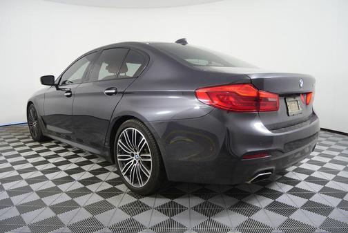 2017 BMW 540 540i