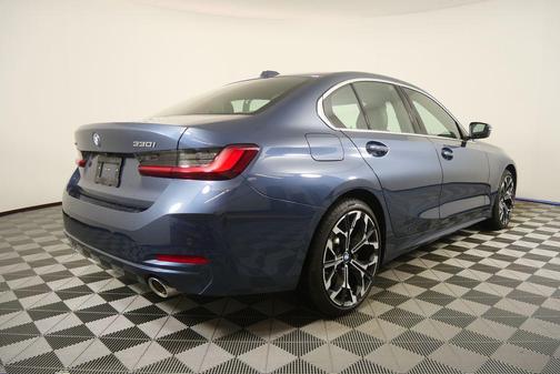 2025 BMW 330 xDrive
