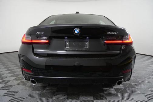 2025 BMW 330 i xDrive