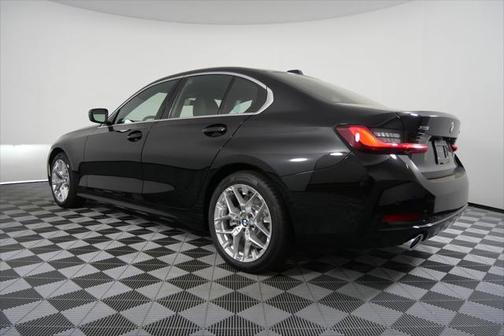 2025 BMW 330 i xDrive