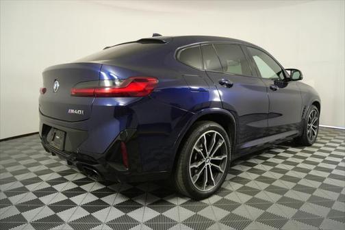 2022 BMW X4 M40i