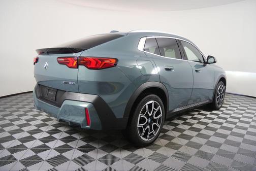 2025 BMW X2 xDrive28i