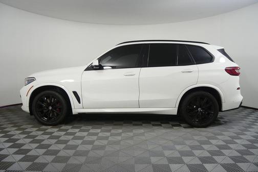 Alpine White 2023 BMW X5 M50i