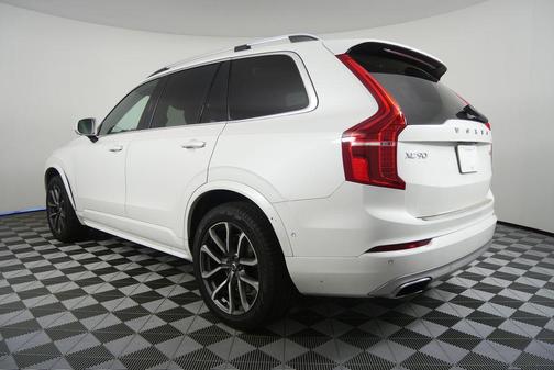 2019 Volvo XC90 T6 Momentum