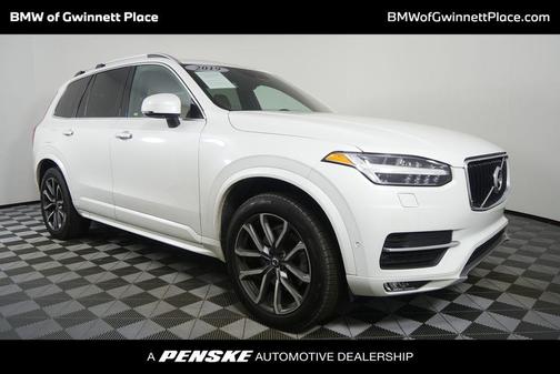 2019 Volvo XC90 T6 Momentum