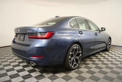 2025 BMW 330 xDrive