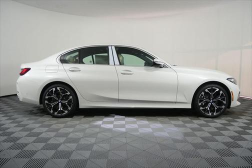 2025 BMW 330 i
