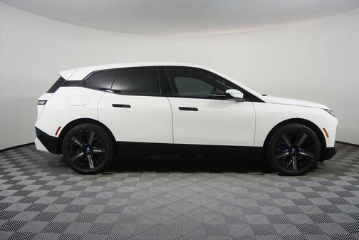 Alpine White 2024 BMW iX xDrive50